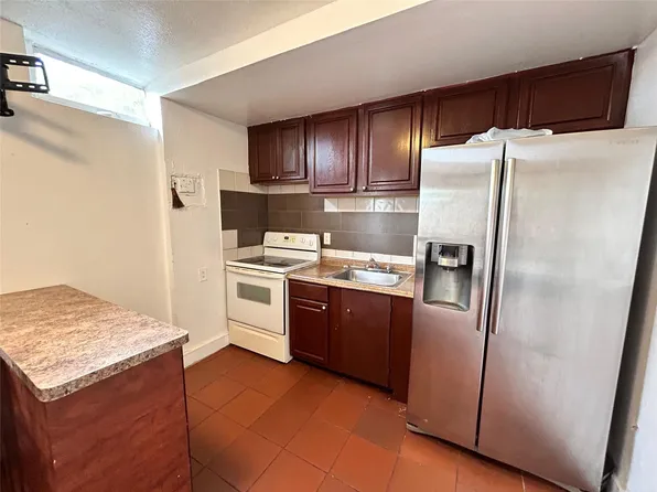 112 Newton Rd, Hollywood, FL 33023