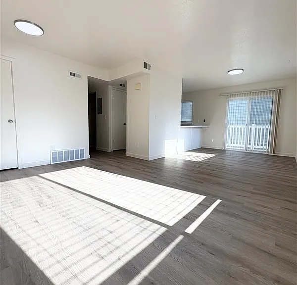 Country Crossing Apartments — Photo 14