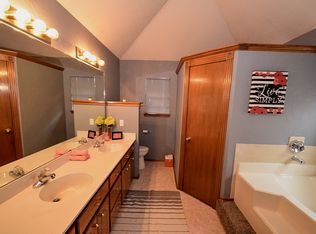 8816 Timberwood Ln, Oklahoma City, OK 73135