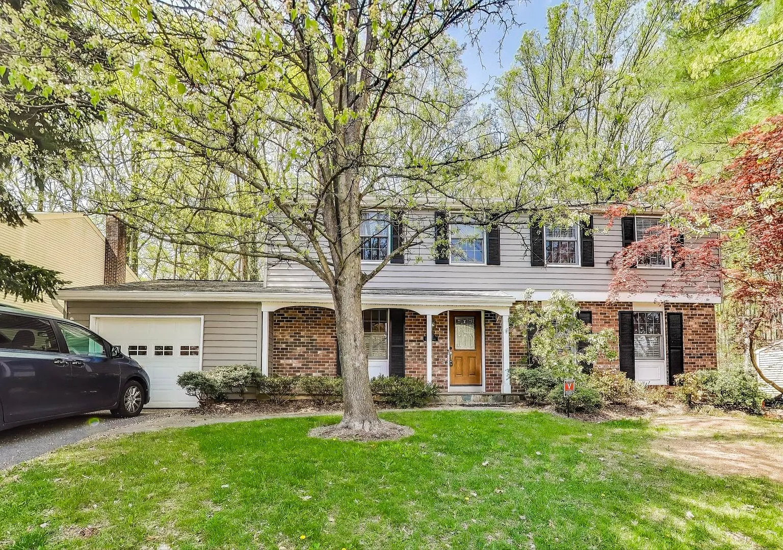 Gorgeous Three Level 4Bed/2.5Bath located in Silver Spring! — Photo 2