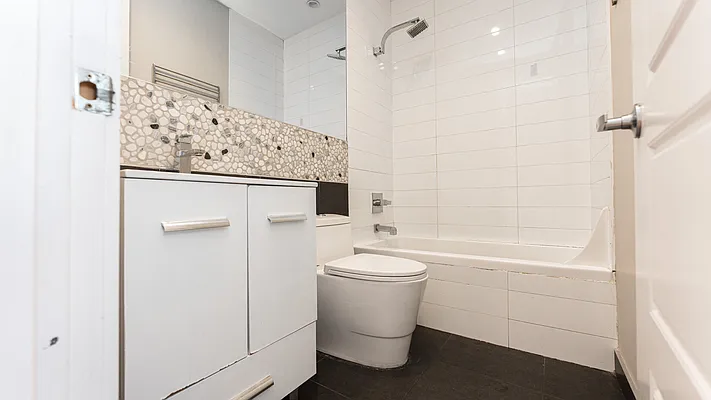 Rented by Nooklyn NYC LLC | media 35