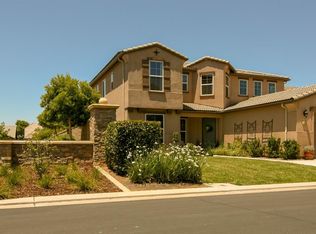1664 N Chesterfield Ln, Clovis, CA