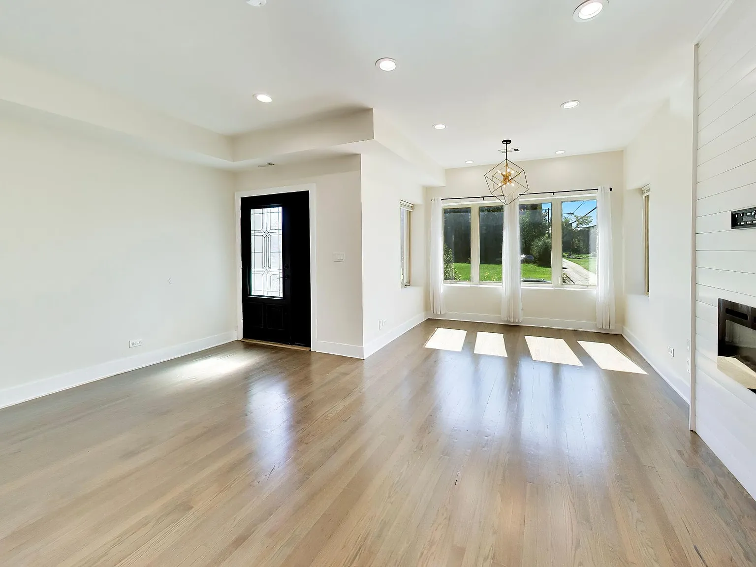2 bed, 2.5 bath, 1152 sqft, $2,400 — Photo 4