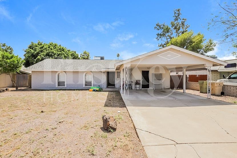 1st image of 5627 W Sunnyslope Ln