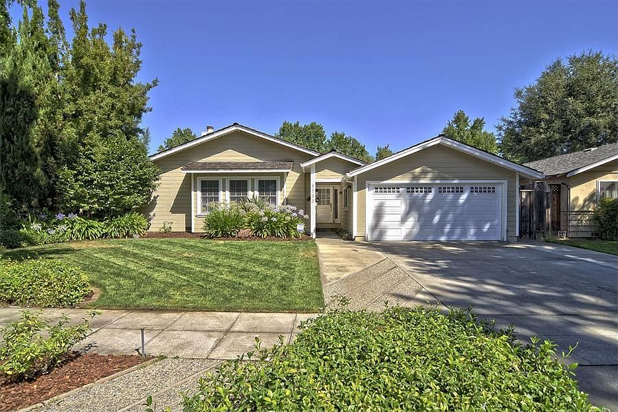 1st image of 1733 Fabian Dr