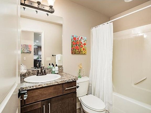 5th image of 6434 Southern Bluffs Ln