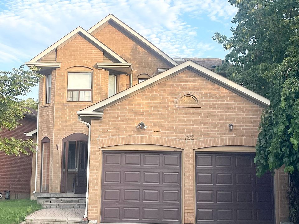 2nd image of 122 McCabe Cres