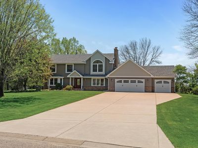 4864 Crown Ln, Woodbury, MN, 55129
