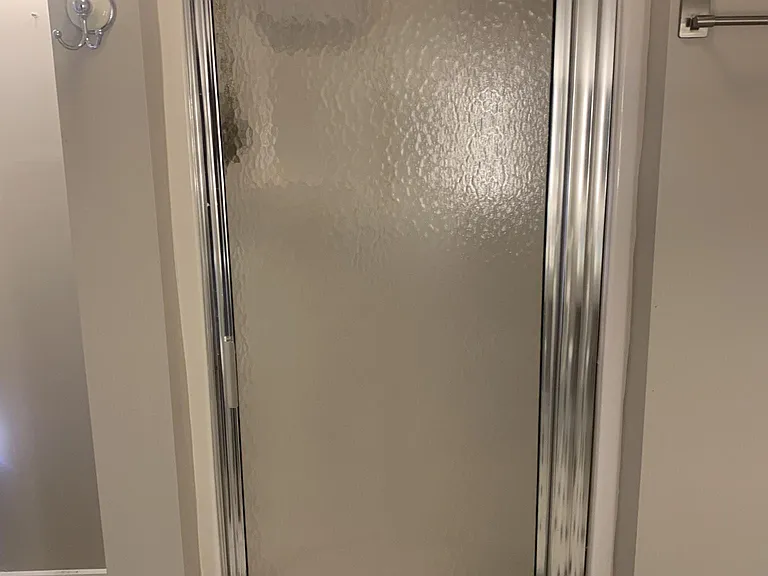 Second floor full bathroom