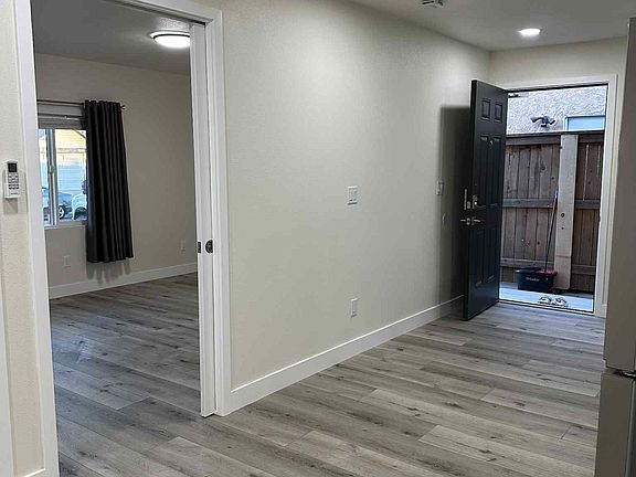 3rd image of 7567 Rock Canyon Dr