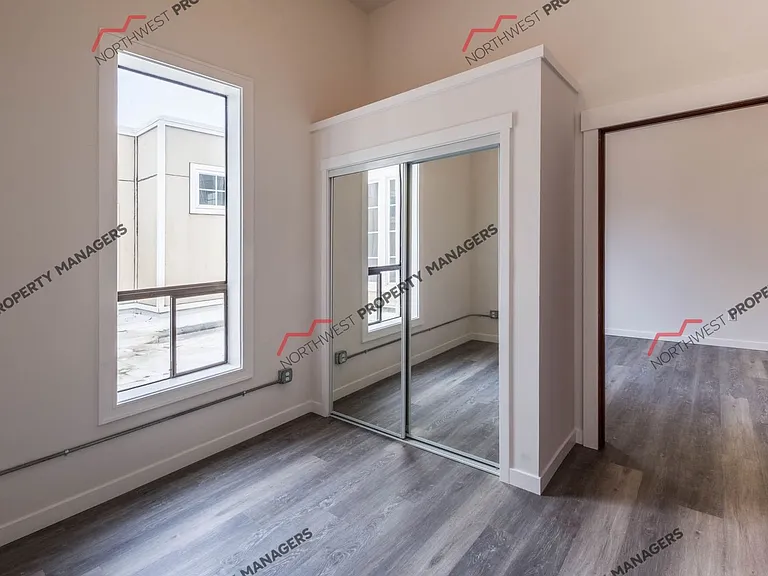 107 N Tower Ave — Photo 8