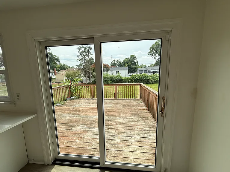 585 Mountainview Dr — Photo 9