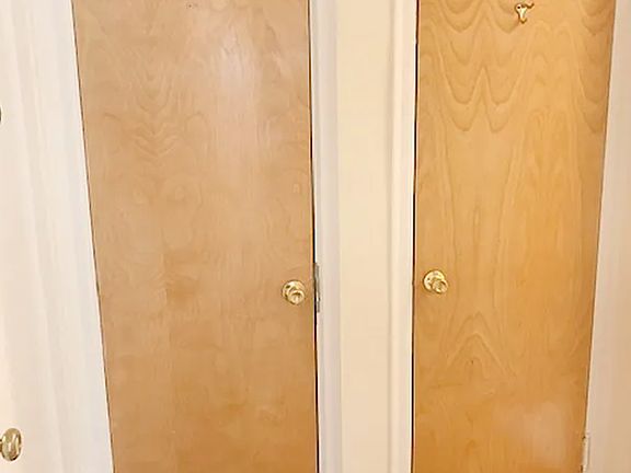 4th image of 239 E 39th St APT 1F