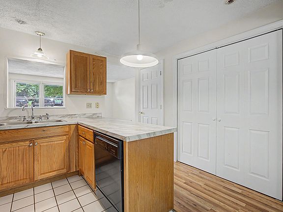 5th image of 75 Lakewood Pines Road #17