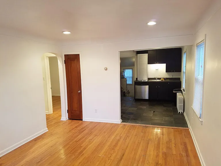 21619 Avalon St — Photo 9