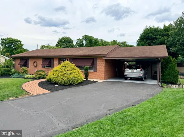 11917 Comanche Dr, Smithsburg, MD 21783