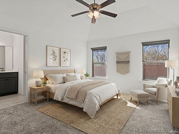4th image of 3610 S 12th Pl S