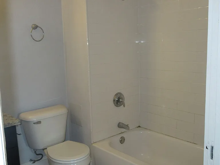 115 S Main St — Photo 3