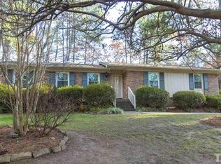 1223 Shincliffe Ct, Cary, NC 27511