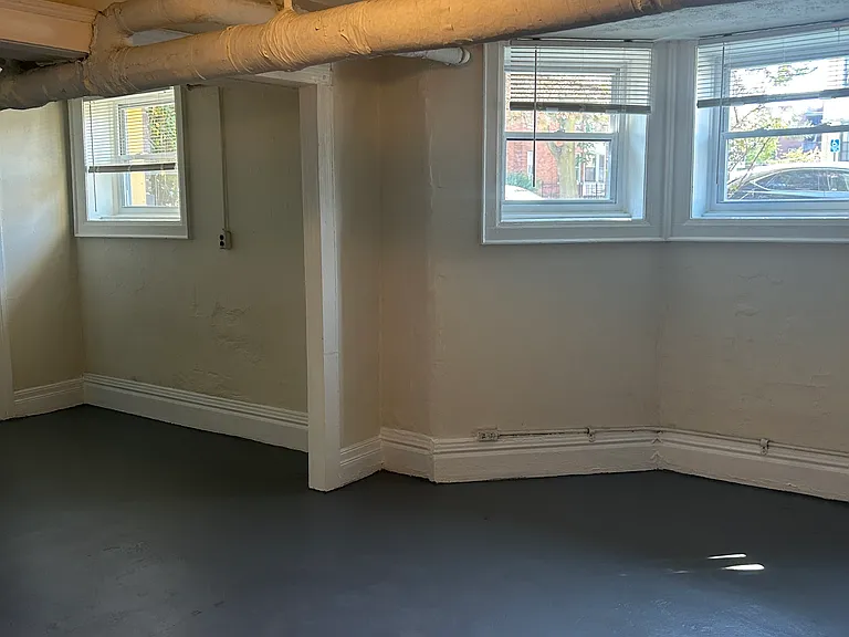 4762 2nd Ave #B1 — Photo 8