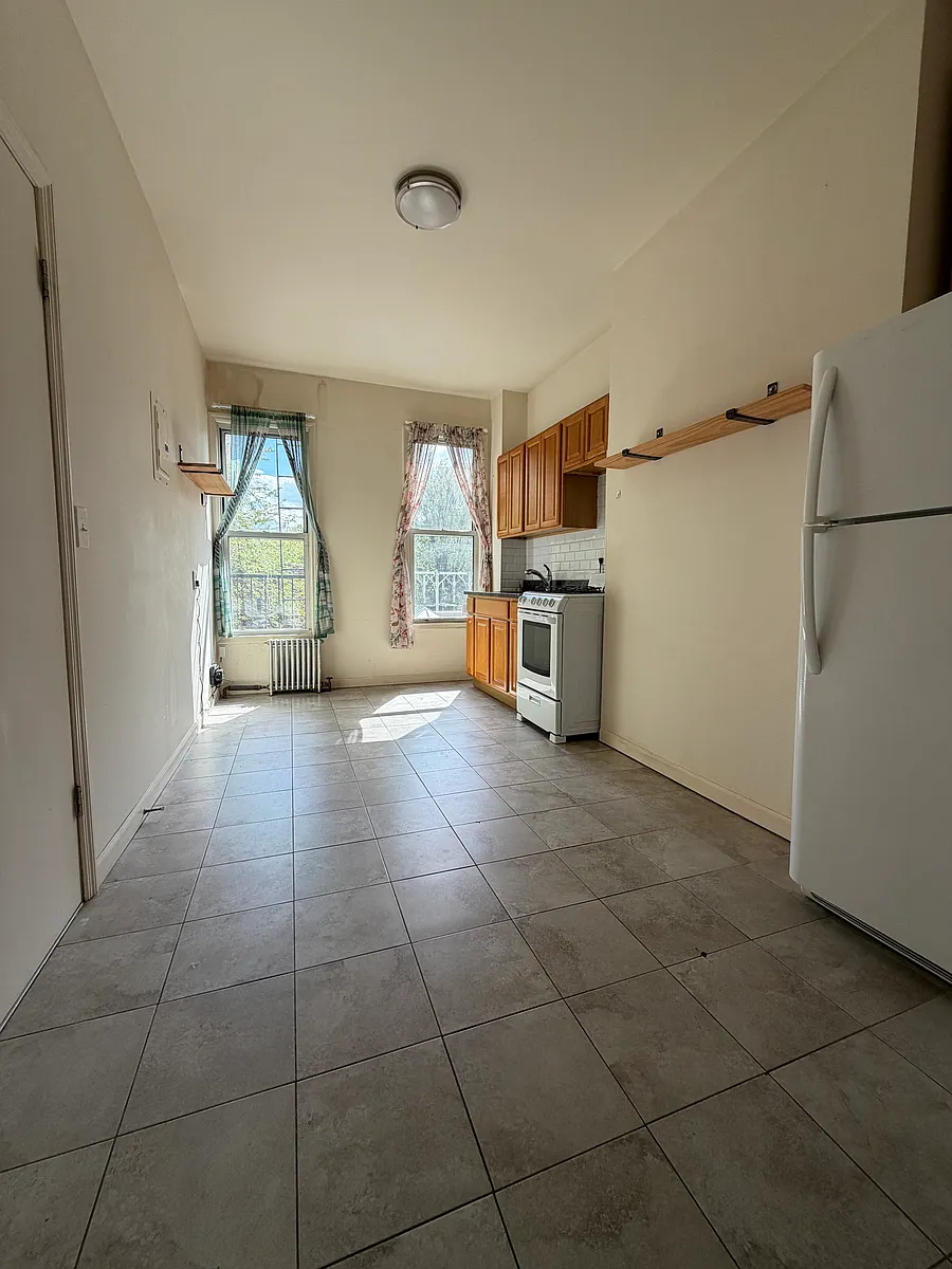 Building Photo - 254 Knickerbocker Ave #3R