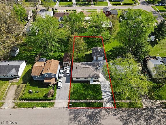 2nd image of 9852 Belden Dr