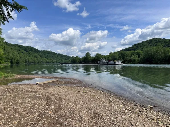 104 Waterworks Rd, Carmichaels, PA 15320