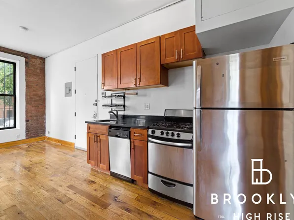 543 Madison Street image 5 of 10