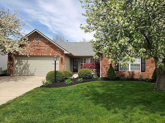3rd image of 9920 Glenburr Ct