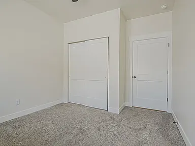 424 Iola Basin St — Photo 6