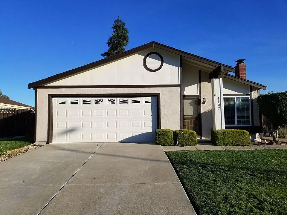 4122 Bristlecone Way photo 1