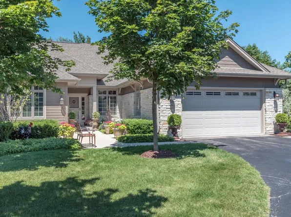 7342 West Heron Pond DRIVE, Mequon, WI 53092