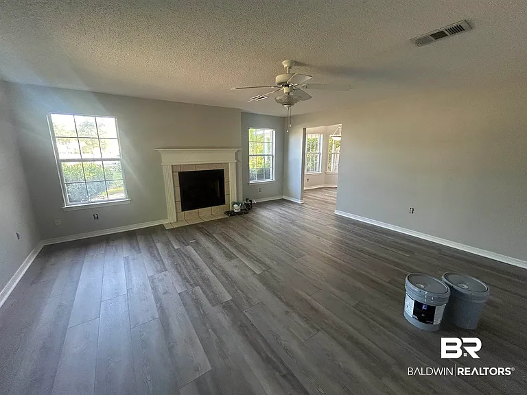 29595 Canal Rd — Photo 2