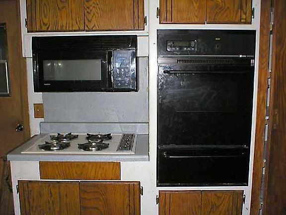 3rd image of 106 Spruce Dr
