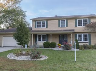 3218 E Lake Dr N, Elkhart, IN 46514