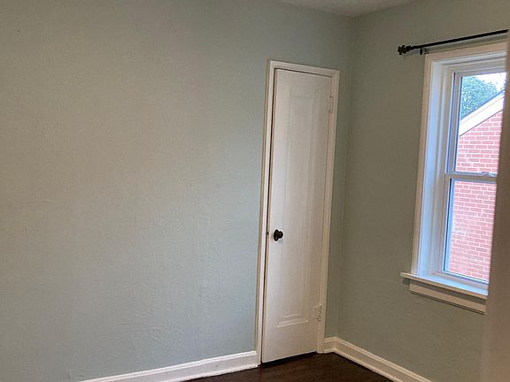 5th image of 7618 Hawthorne Pl