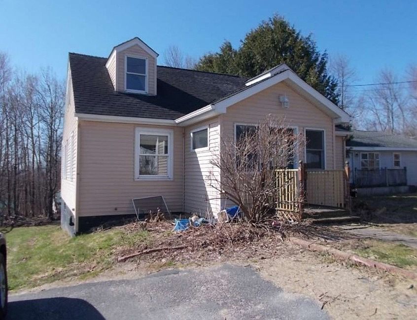 217 Smith St, Dannemora, NY 12929 Zillow