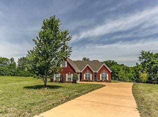 415 Coldwater Bnd, Holly Springs, MS 38635