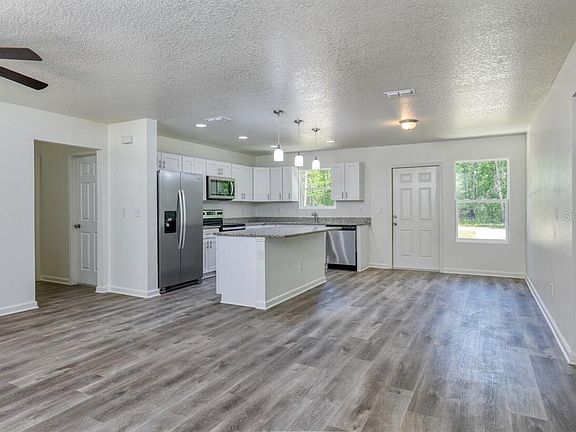 2nd image of 4840 Kenneth St