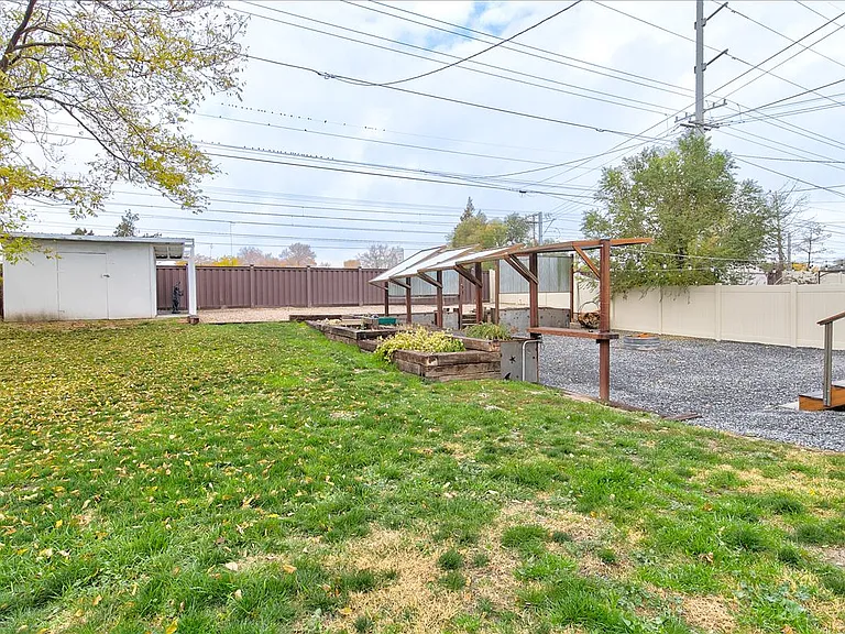 3314 S Meadowlark Dr — Photo 15