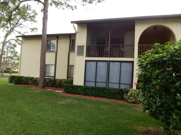 206 Pine Hov Circle #C-2, Greenacres, FL 33463