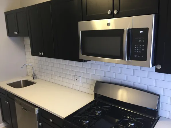 837 W Sunnyside Ave #109, Chicago, IL 60640
