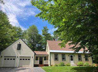 13 Friar Tuck Way, Wolfeboro, NH 03894