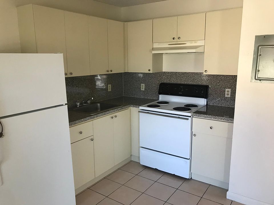Brand new kitchen cabinets and surface installed about 4 day