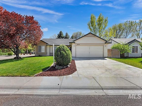 2nd image of 629 Arrowhead Dr