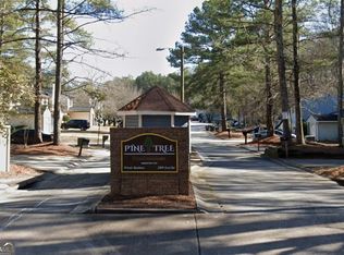 28 Pine Cone Ct S, Atlanta, GA 30349