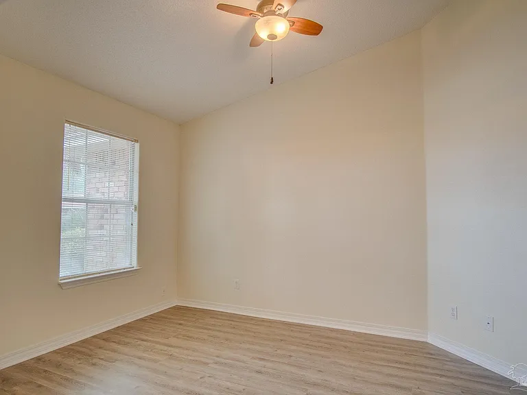 3012 Classic Dr — Photo 7