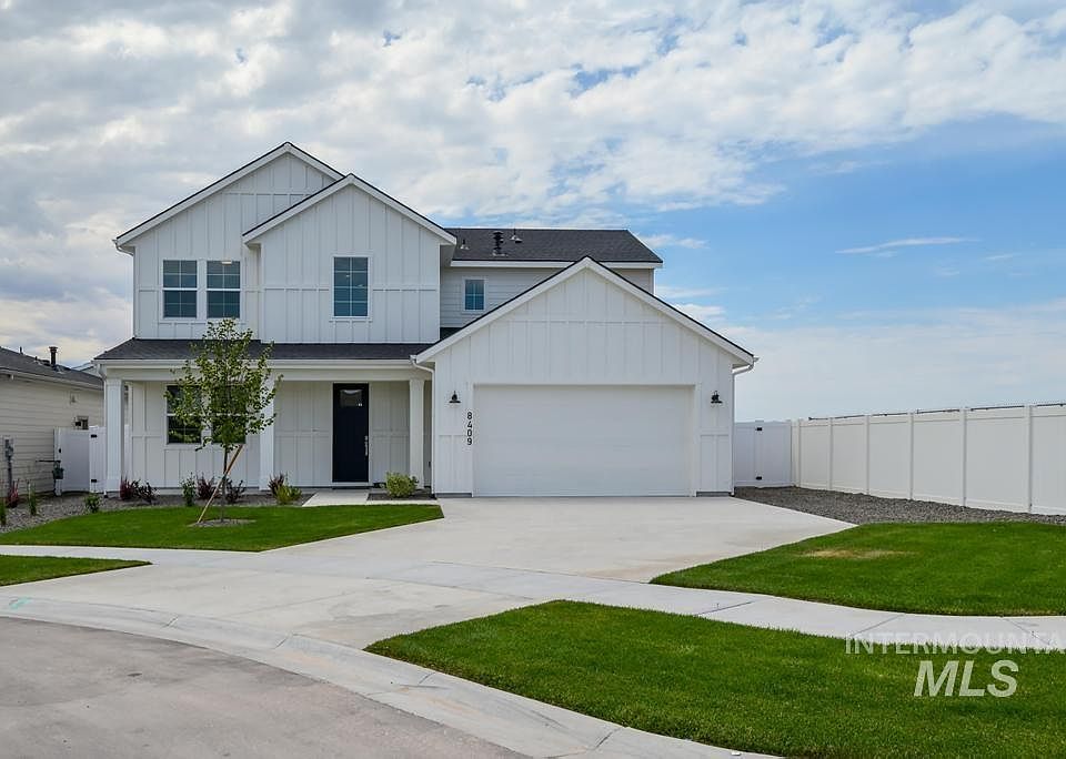1st image of 8409 S Wavecrest Ave