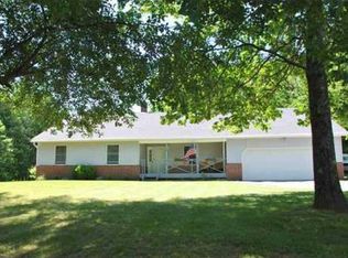 27 Tate Ln, Windham, ME 04062