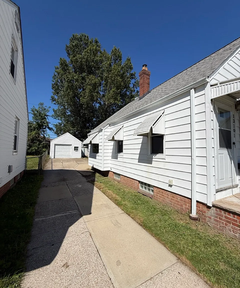 3 bed, 950 sqft, $1,650 — Photo 4
